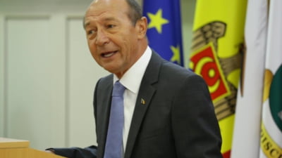 Traian Băsescu, după mesajul lui Simion despre criticii lui ”bezmetici”: ”Proba că nu are nimic în cap în ce privește funcția la care aspiră”