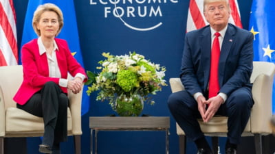 Trump amână tarifele de 50% la importurile din UE. ”A fost o onoare pentru mine să fac acest lucru”, a spus liderul SUA după o convorbire cu Ursula von der Leyen