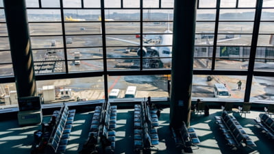 Un cetăţean american a fost prins pe un aeroport din SUA, după ce ar fi intenţionat să incendieze ambasada americană din Tel Aviv