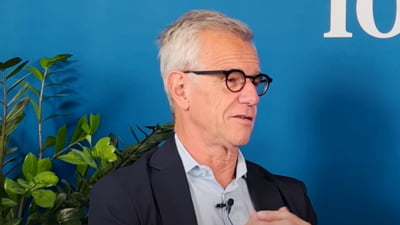Un specialist în longevitate spune că și-a redus vârsta biologică cu 15 ani: ce mănâncă la micul dejun pentru a evita creșterile bruște ale glicemiei