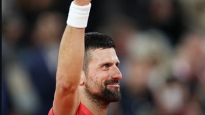 Victorie istorică pentru Novak Djokovic la Roland-Garros. L-a depășit pe Federer și se apropie de Nadal