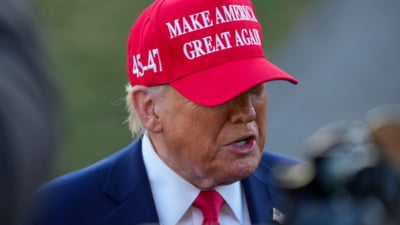Victorie pentru Trump. O Curte de Apel repune în vigoare taxele vamale ale președintelui, la doar o zi după ce fuseseră declarate neconstituționale