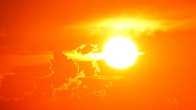 Weekend de foc în România. Cod portocaliu de caniculă și temperaturi extreme în mai multe zone din țară