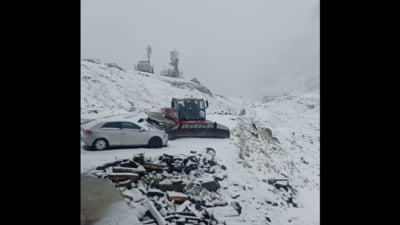 Zona din România unde stratul de zăpadă a ajuns la 16 cm, iar temperatura este de minus 3,3 grade. Drumarii au întrerupt deszăpezirea VIDEO
